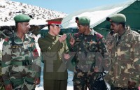 an do day manh ngoai giao lang gieng