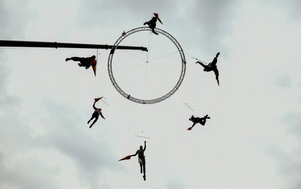 anh an tuong trong tuan 9 1512 cau nguyen o kashmir va thu tuong tre nhat the gioi ra mat eu