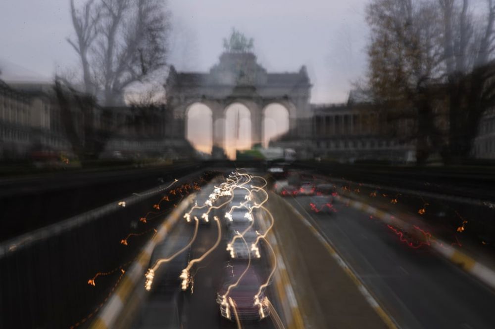 Ảnh ấn tượng tuần (7-13/12): Phút tinh nghịch của Tổng thống Venezuela, ông Joe Biden tuyên chiến với Covid-19 và cuộc sống yên bình tại Vũ Hán Ảnh ấn tượng tuần (7-13/12): Tổng thống Venezuela trêu chọc phóng viên, ông Joe Biden tuyên chiến với Covid-19 và cuộc sống ở Vũ Hán