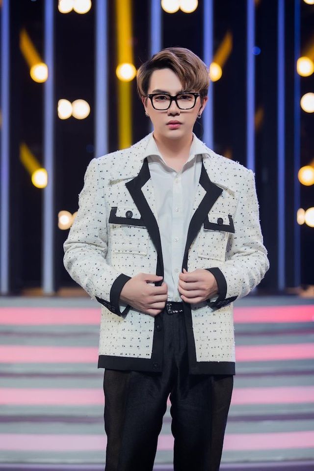 Người mới, người cũ của Hồ Ngọc Hà thi nhau khoe ảnh con yêu; nửa đùa nửa thật về quan hệ Noo Phước Thịnh-Mai Phương Thúy