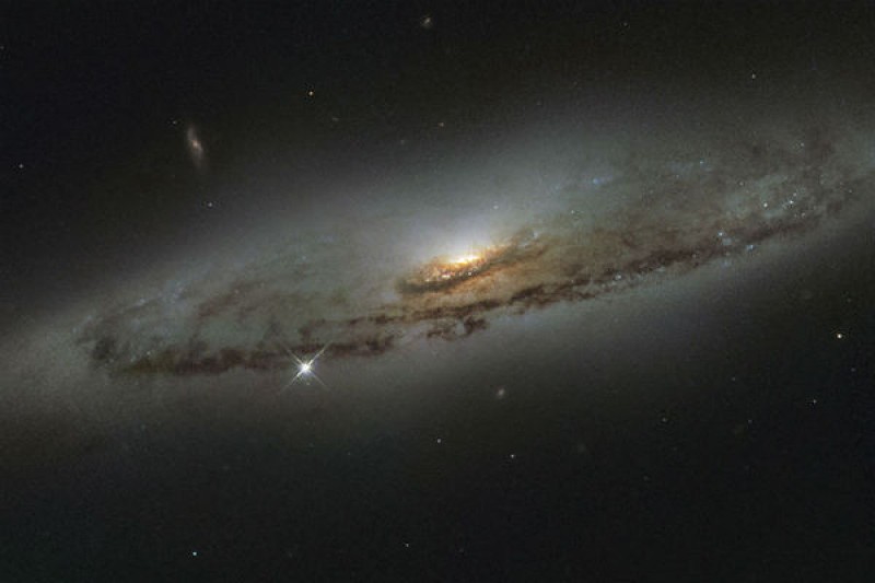 phat hien ho den lon thu hai trong dai ngan ha