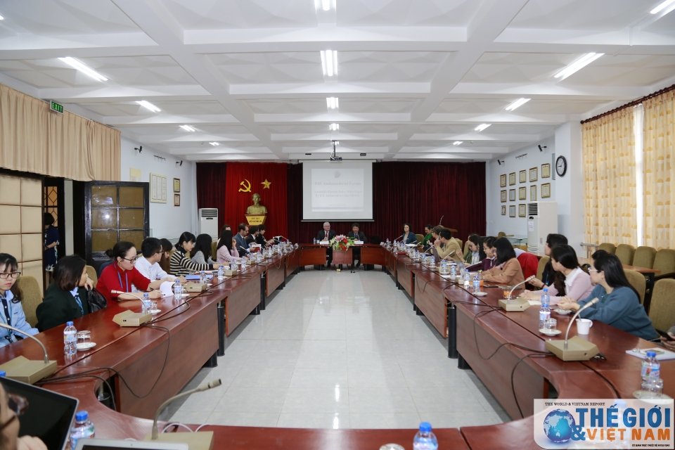 hoc vien ngoai giao to chuc le ra mat dien dan dai su 2018