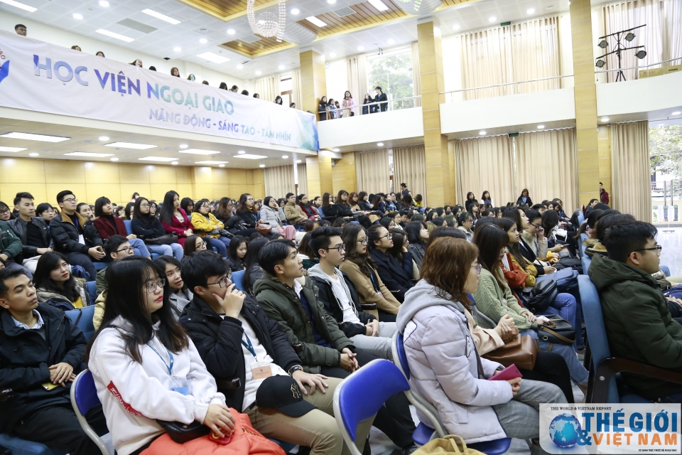 sinh vien hoc vien ngoai giao voi uoc vong nghe trong ky nguyen so