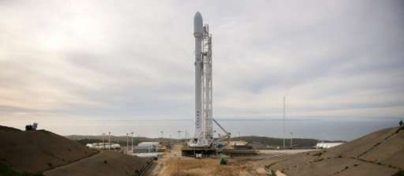 spacex hoan phong ten lua falcon 9