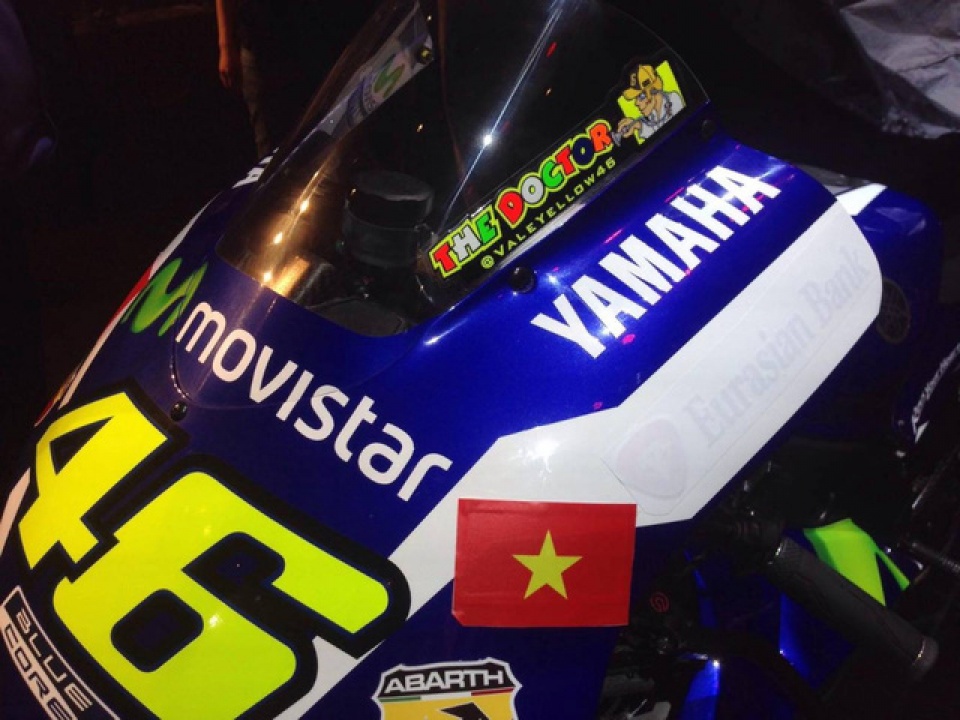 Cờ Việt Nam lần đầu xuất hiện trên trường đua MotoGP thế giới co viet nam lan dau xuat hien tren truong dua motogp the gioi