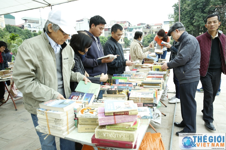 cung ghe tham hoi cho sach cu ha noi 2017