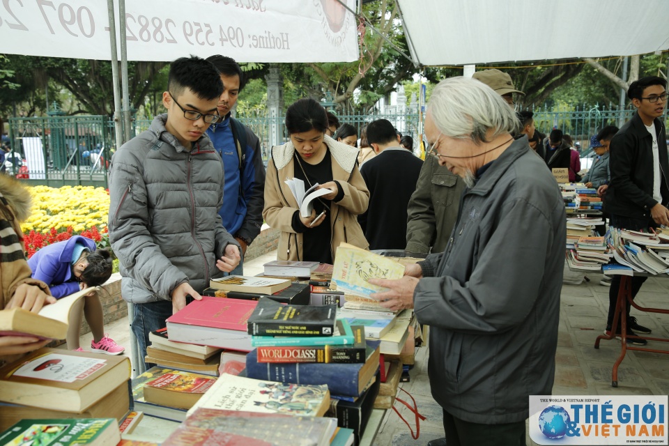 cung ghe tham hoi cho sach cu ha noi 2017