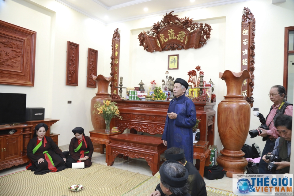 doc dao phong tuc hat canh o lang quan ho