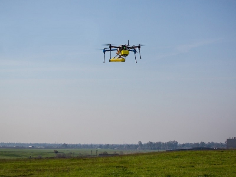 su dung may bay khong nguoi lai de phat hien ro ri khi metan