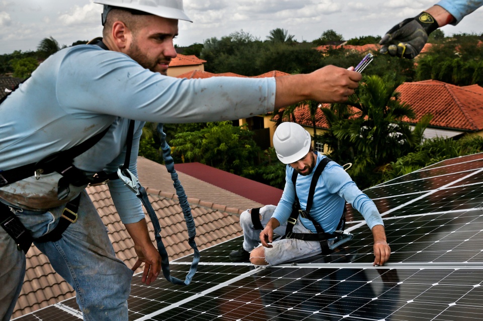 new york huong toi su dung nang luong mat troi quy mo lon