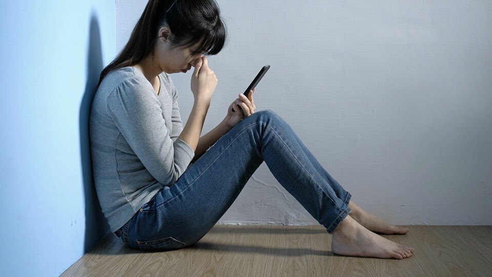 Sự nguy hiểm của điện thoại thông minh đối với não