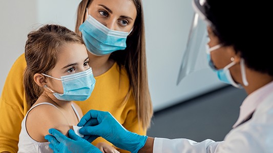 vaccine covid19 se tro thanh mui tiem dinh ky