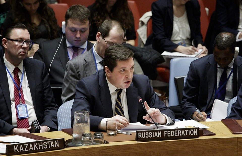 lau nam goc keu goi nga duy tri duong day nong