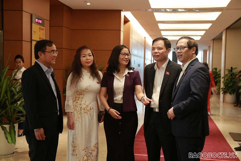 Hình ảnh bên lề Phiên họp Quốc hội sáng ngày 8/4, Kỳ họp thứ 11 Quốc hội Khóa XIV