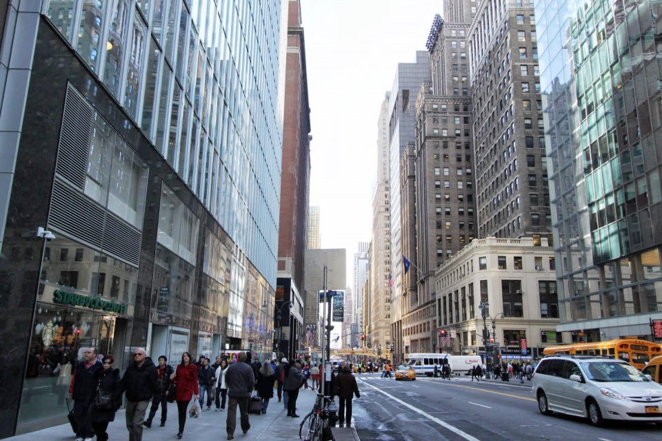 dau la ranh gioi giua nghe thuat cong cong va quang cao