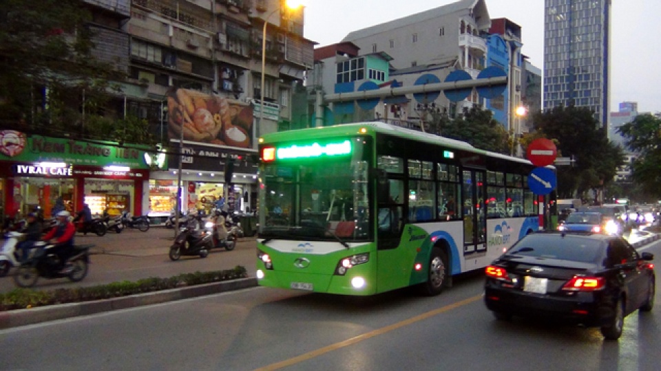 Nhiều nghịch lý trong phát triển xe buýt nhanh BRT ở Hà Nội nhieu nghich ly trong phat trien xe buyt nhanh brt o ha noi