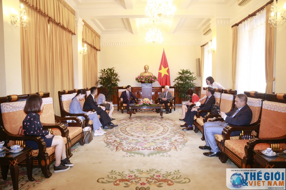 tang cuong hop tac thong tin bao chi giua bo ngoai giao viet nam va trung quoc