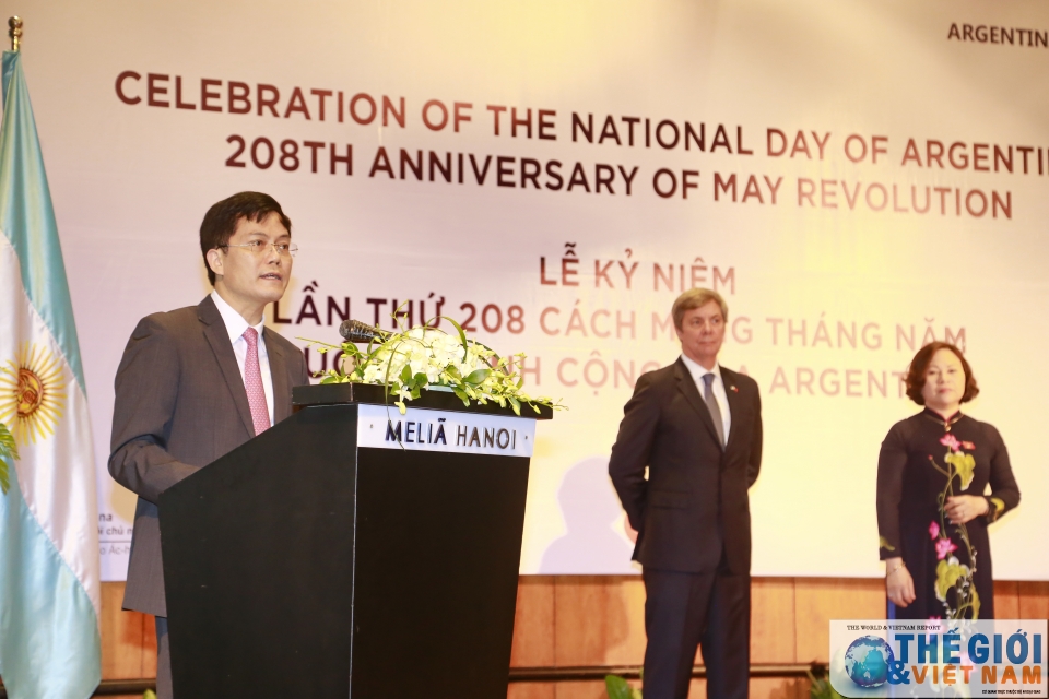 ky niem lan thu 208 cach mang thang nam quoc khanh nuoc cong hoa argentina