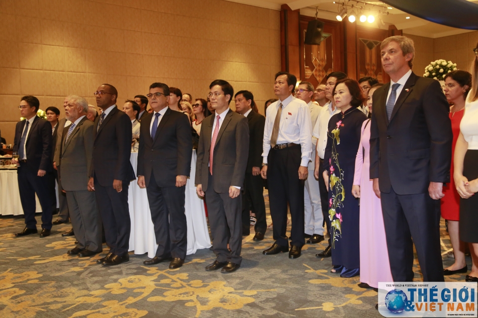 ky niem lan thu 208 cach mang thang nam quoc khanh nuoc cong hoa argentina