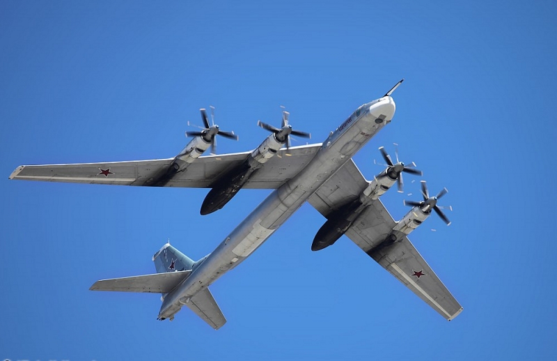 Tu-95 сủa Nga khiến Không quân Mỹ rối trí