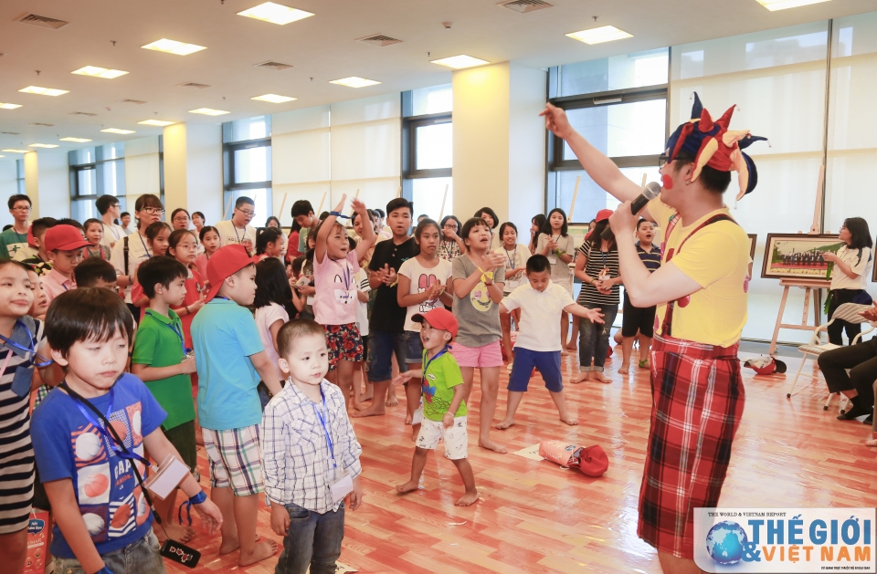 tung bung chuong trinh trai he thieu nhi bo ngoai giao