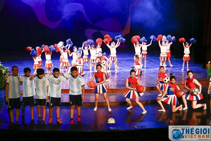 cong doan bo ngoai giao to chuc hoat dong he cho con em can bo