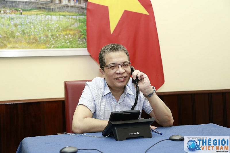 Thứ trưởng Bộ Ngoại giao Đặng Minh Khôi điện đàm với Thứ trưởng Bộ Ngoại giao Saudi Arabia Adel Siraj Mirdad thu truong bo ngoai giao dang minh khoi dien dam voi thu truong bo ngoai giao saudi arabia adel siraj mirdad