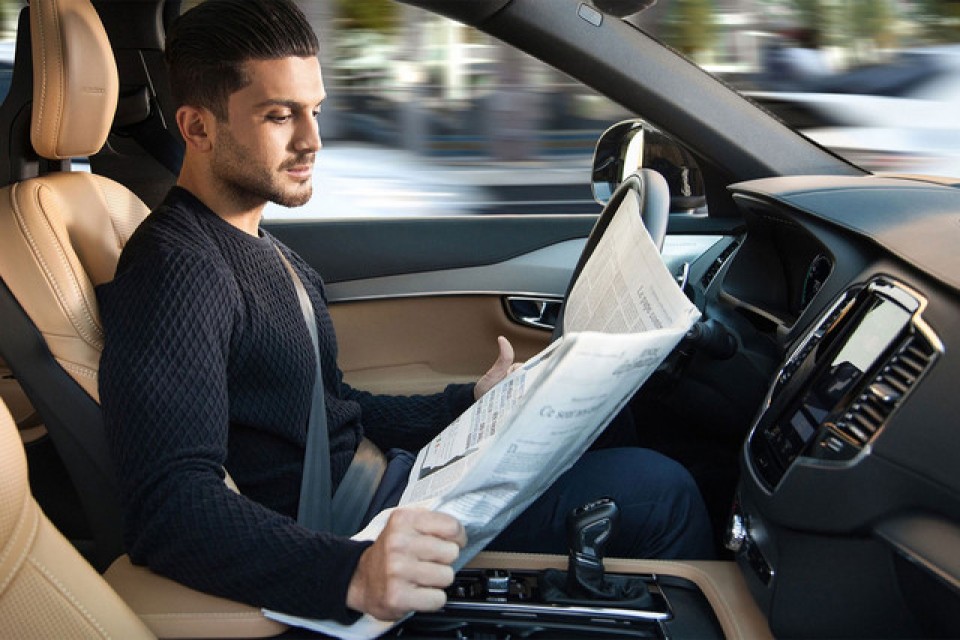 trung quoc chua cho phep luu hanh xe tu lai