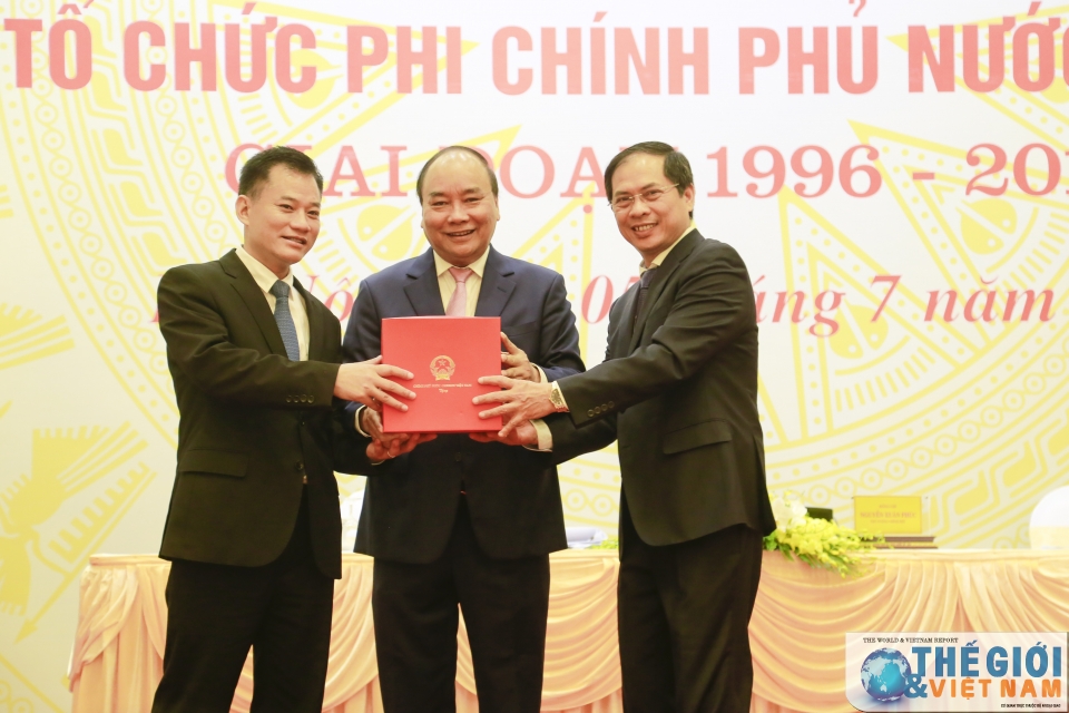 cac ngo gop phan tich cuc vao su phat trien cua viet nam