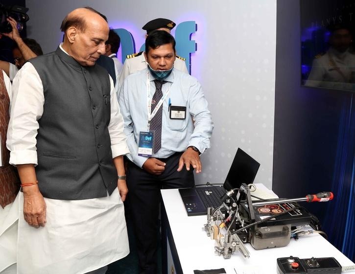 Ấn Độ đưa robot tự hành tuần tra biên giới