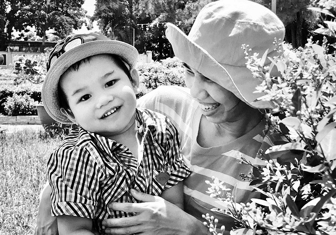 Nữ NSNA Tuyết Minh ra mắt bút ký-tiểu luận 'Những chặng đường'