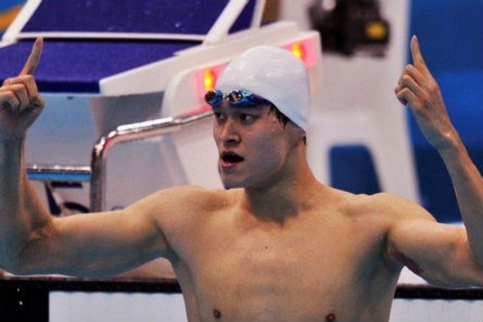 boi loi trung quoc tai di lien voi tat