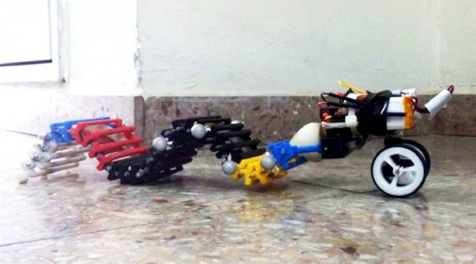 italy phat trien loai robot bon chan cho cac vung bi tham hoa