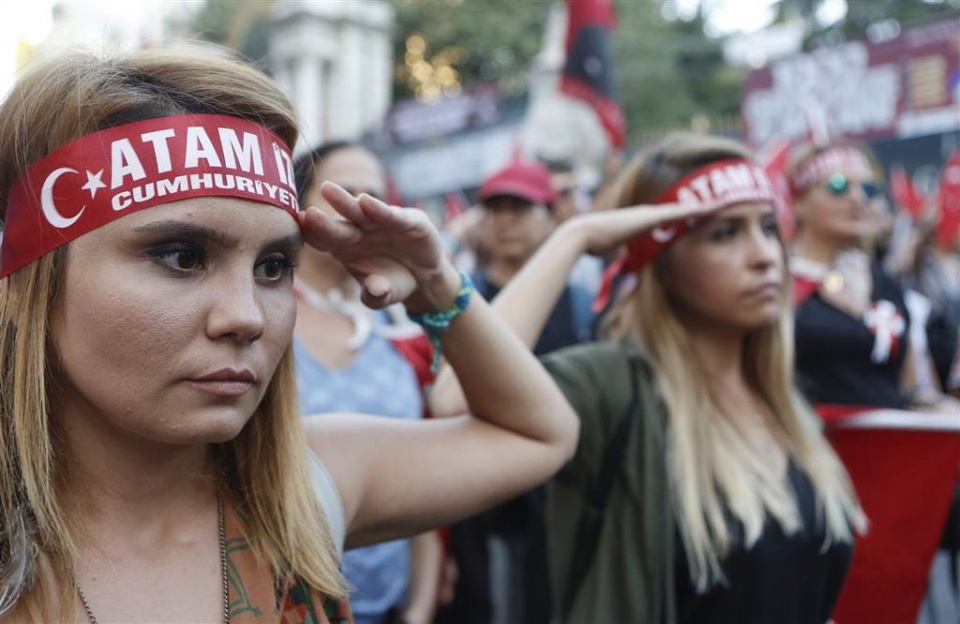 the gioi do day qua nhung hinh anh doc dao