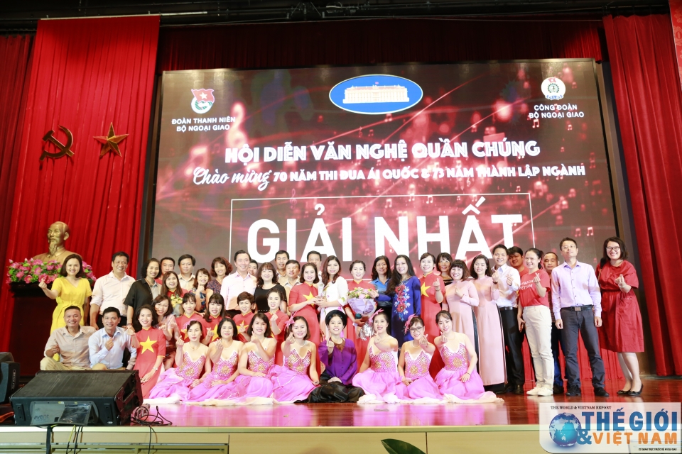 soi dong hoi dien van nghe quan chung bo ngoai giao nam 2018