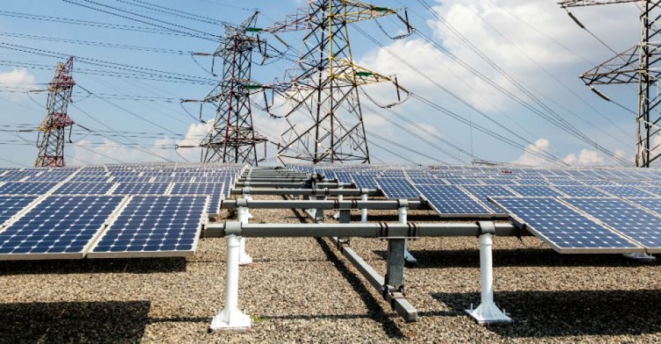 an do khanh thanh nha may dien mat troi lon nhat the gioi