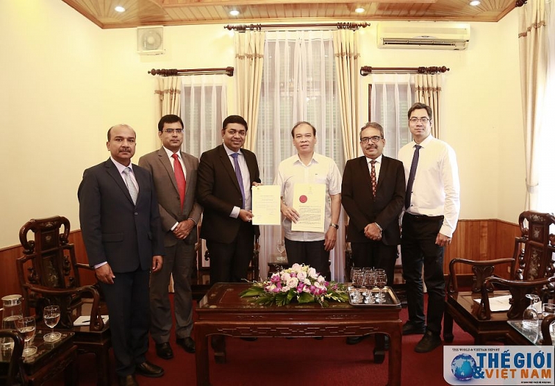 Cục trưởng Cục Lãnh sự trao Giấy Chấp nhận Tổng Lãnh sự Ấn Độ tại TP Hồ Chí Minh cuc truong cuc lanh su trao giay chap nhan tong lanh su an do tai tp ho chi minh