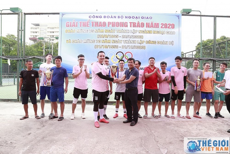 cong doan bo ngoai giao to chuc le be mac giai the thao phong trao nam 2020