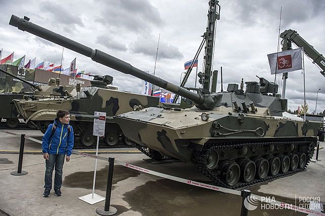 tai sao nhu cau mua xe tang nga van cao