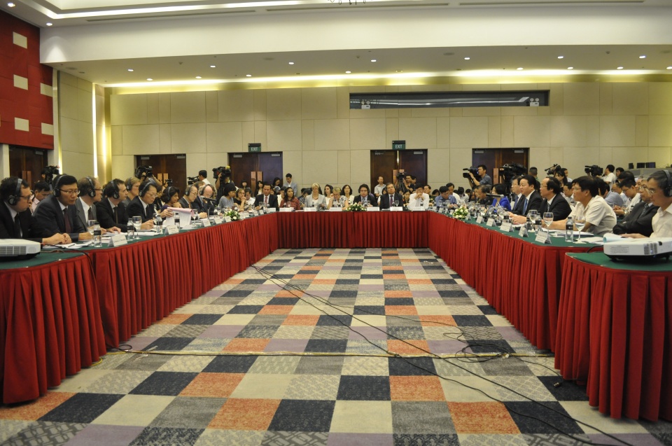 doi thoai cap cao ve viec thuc hien thoa thuan paris tai viet nam