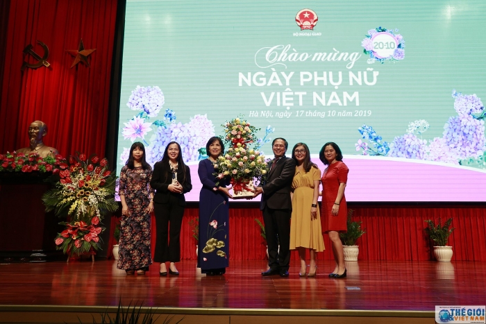 Bộ Ngoại giao tổ chức Lễ kỷ niệm Ngày Phụ nữ Việt Nam bo ngoai giao to chuc le ky niem ngay phu nu viet nam