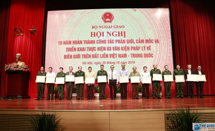 tong ket 10 nam hoan thanh cong tac phan gioi cam moc viet trung