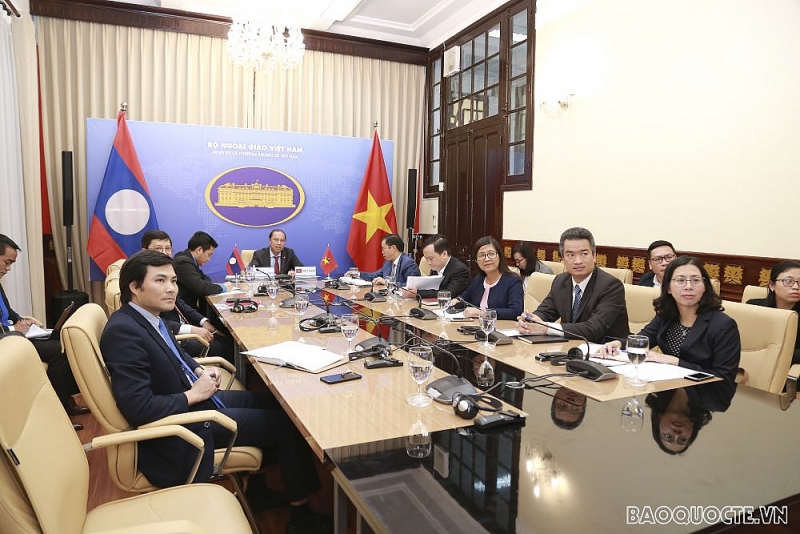 Tham khảo Chính trị trực tuyến Việt Nam - Lào lần thứ 5