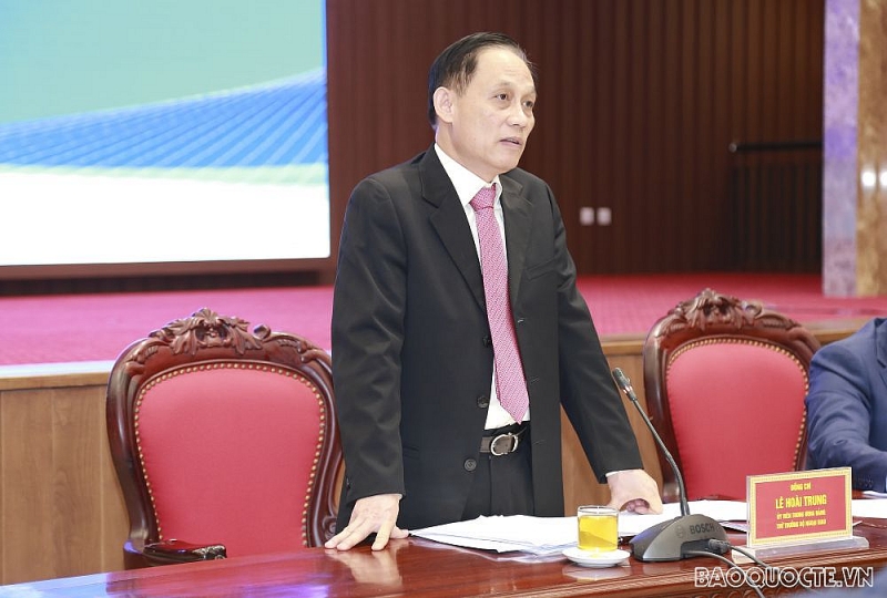 doan truong co quan dai dien viet nam o nuoc ngoai lam viec voi lanh dao thanh pho ha noi