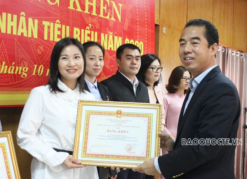 Ủy ban Công tác về các tổ chức phi chính phủ nước ngoài sơ kết công tác 9 tháng đầu năm