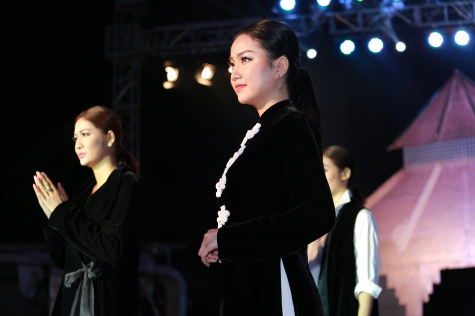 lhp quoc te ha noi chieu phim ngoai troi va bieu dien thoi trang italy