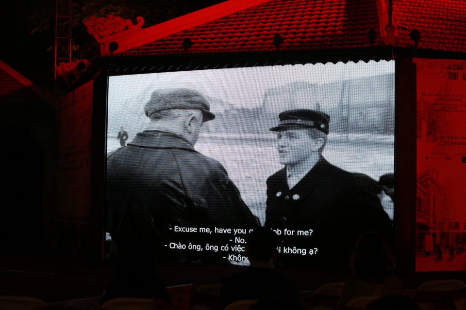 lhp quoc te ha noi chieu phim ngoai troi va bieu dien thoi trang italy