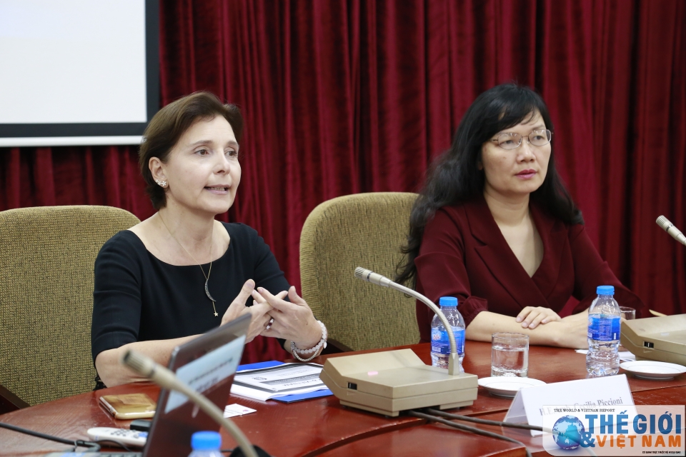 Italy tiếp tục hỗ trợ Việt Nam phát triển khu vực còn khó khăn dai su italy noi chuyen voi sinh vien hoc vien ngoai giao