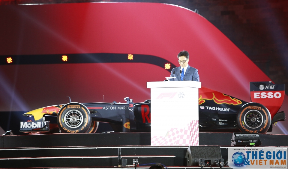 bua tiec am nhac cha o mu ng ha no i dang cai gia i dua f1