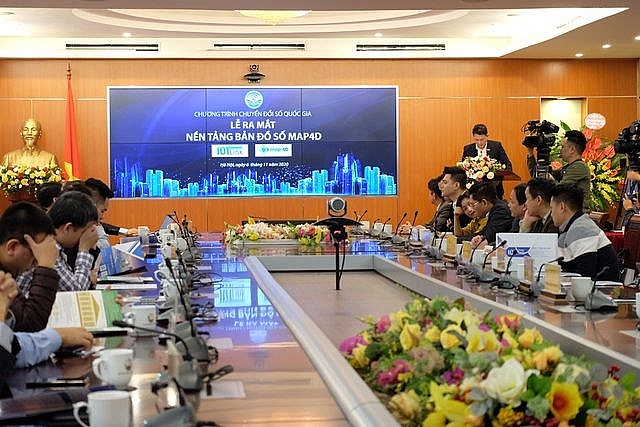 bo tttt ra mat ung dung ban do so 4d thuan viet dau tien tai viet nam